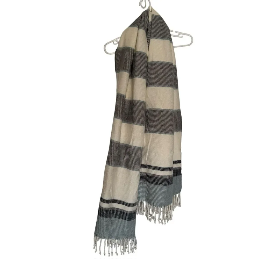 ABERCROMBIE & FITCH A&F Women's SUPER SOFT Blanket Scarf  ONE SIZE